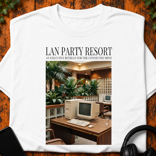 LAN Party Resort - T-Shirt